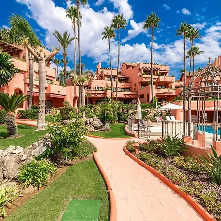 Daire Cabo Bermejo Luxe - Luxury 3 Bedroom Sea Front *